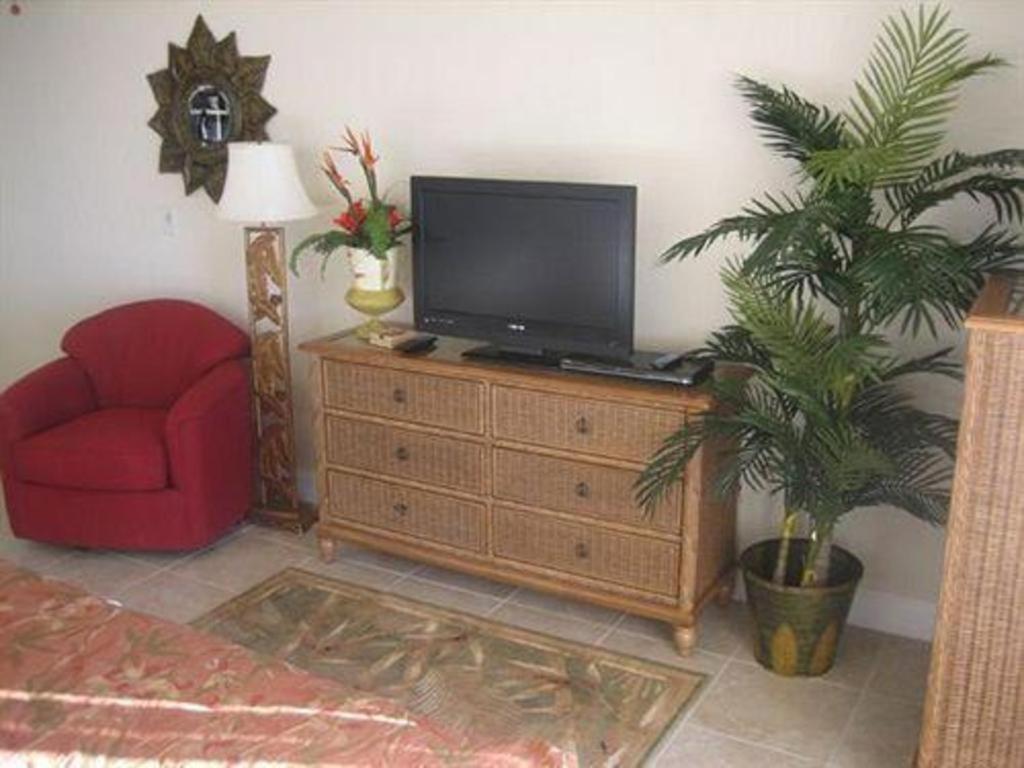 Beso Del Sol Resort Dunedin Exterior photo