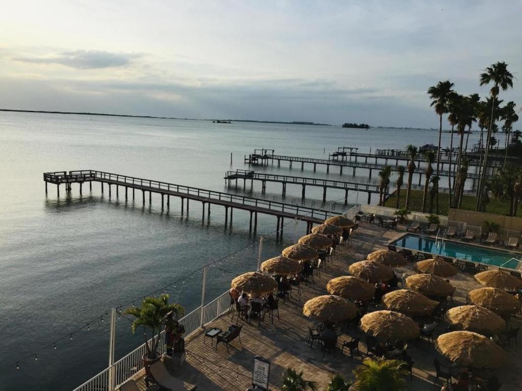 Beso Del Sol Resort Dunedin Exterior photo