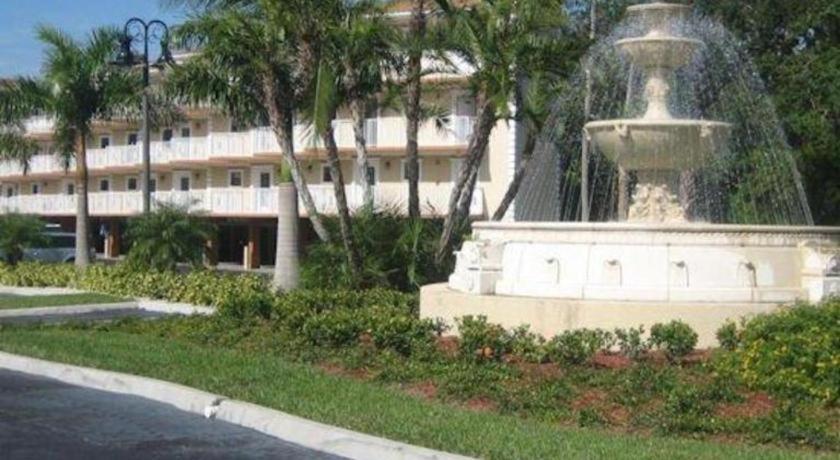 Beso Del Sol Resort Dunedin Exterior photo