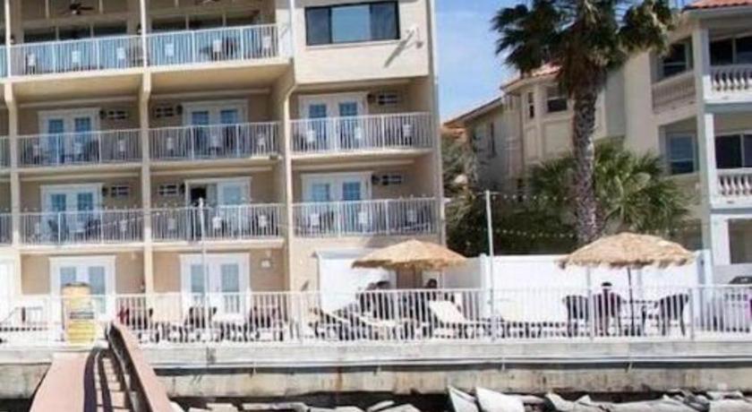 Beso Del Sol Resort Dunedin Exterior photo